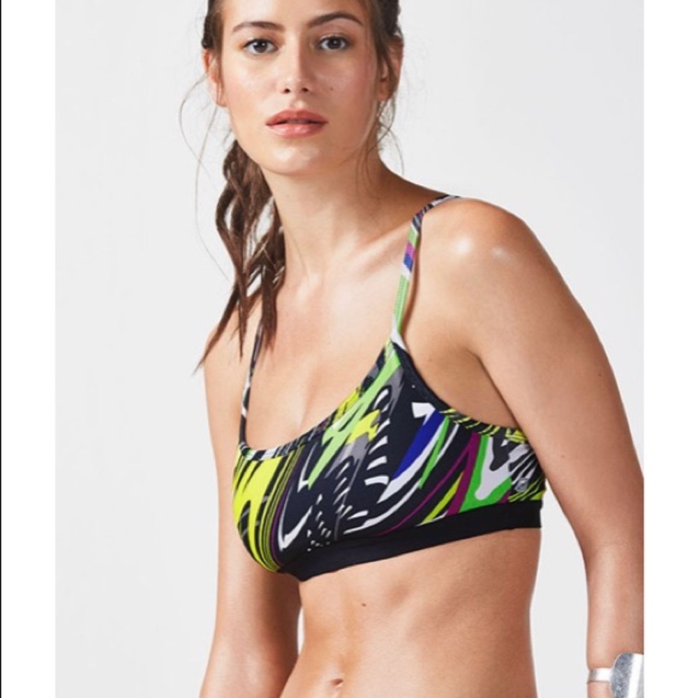 Fabletics Snapdragon Reversible Sports Bra(sold)